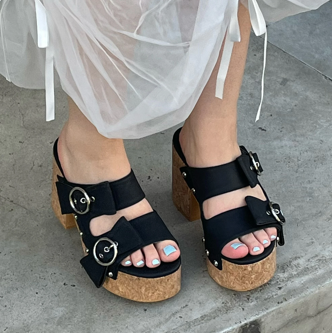 Ribbon wedge sole sandals