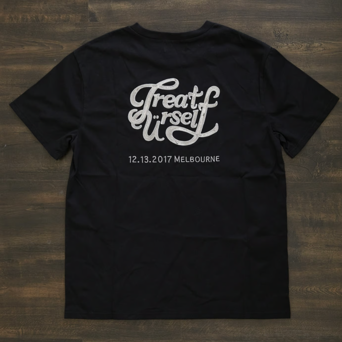 Treat Ürself logo unisex T-shirts