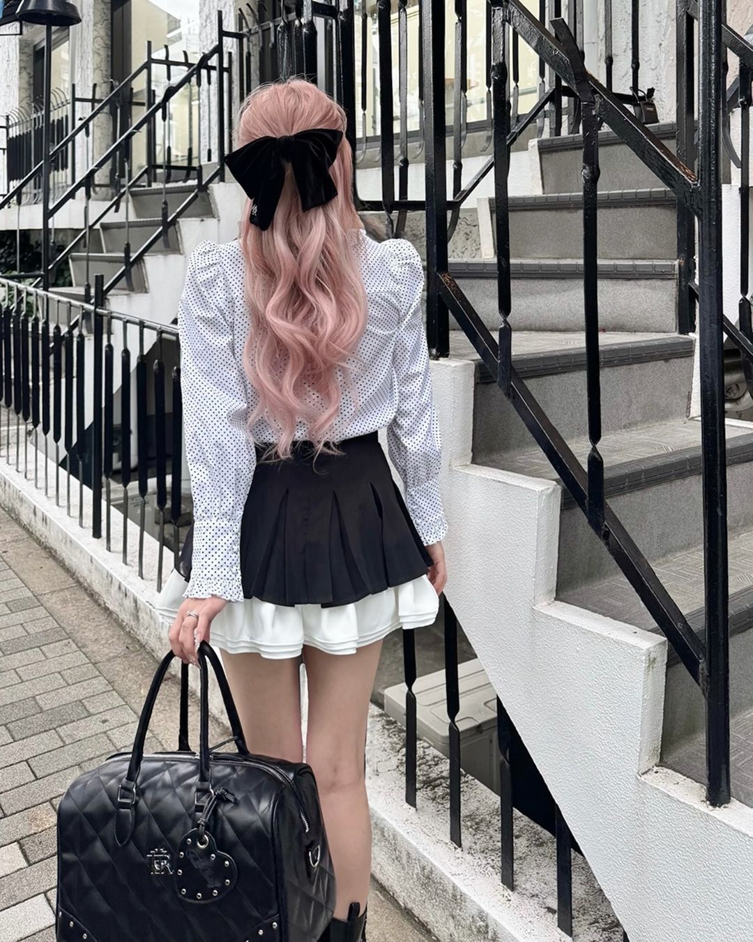 codebuy-code-media-UNA_Stand collar frill blouse_2-1787216895010.jpeg